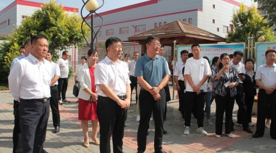 稀土高新區(qū)工會大力推動“ 五三三”工作機制，全面提升廠務(wù)公開民主管理工作提質(zhì)增效